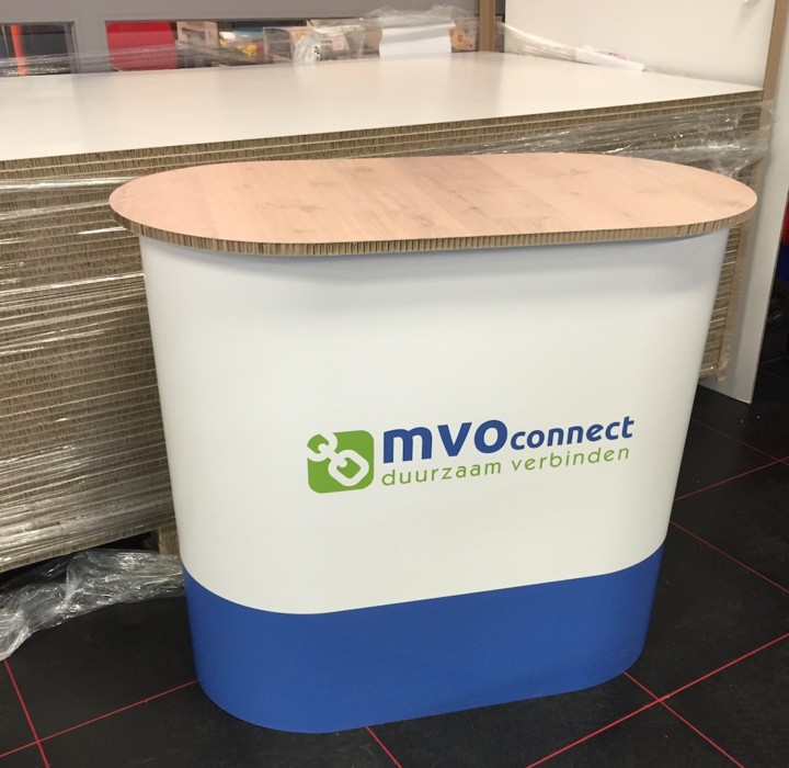 MVO connect stand